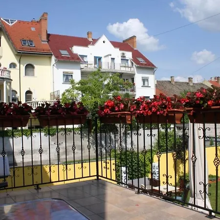 Apartman Mosoly *